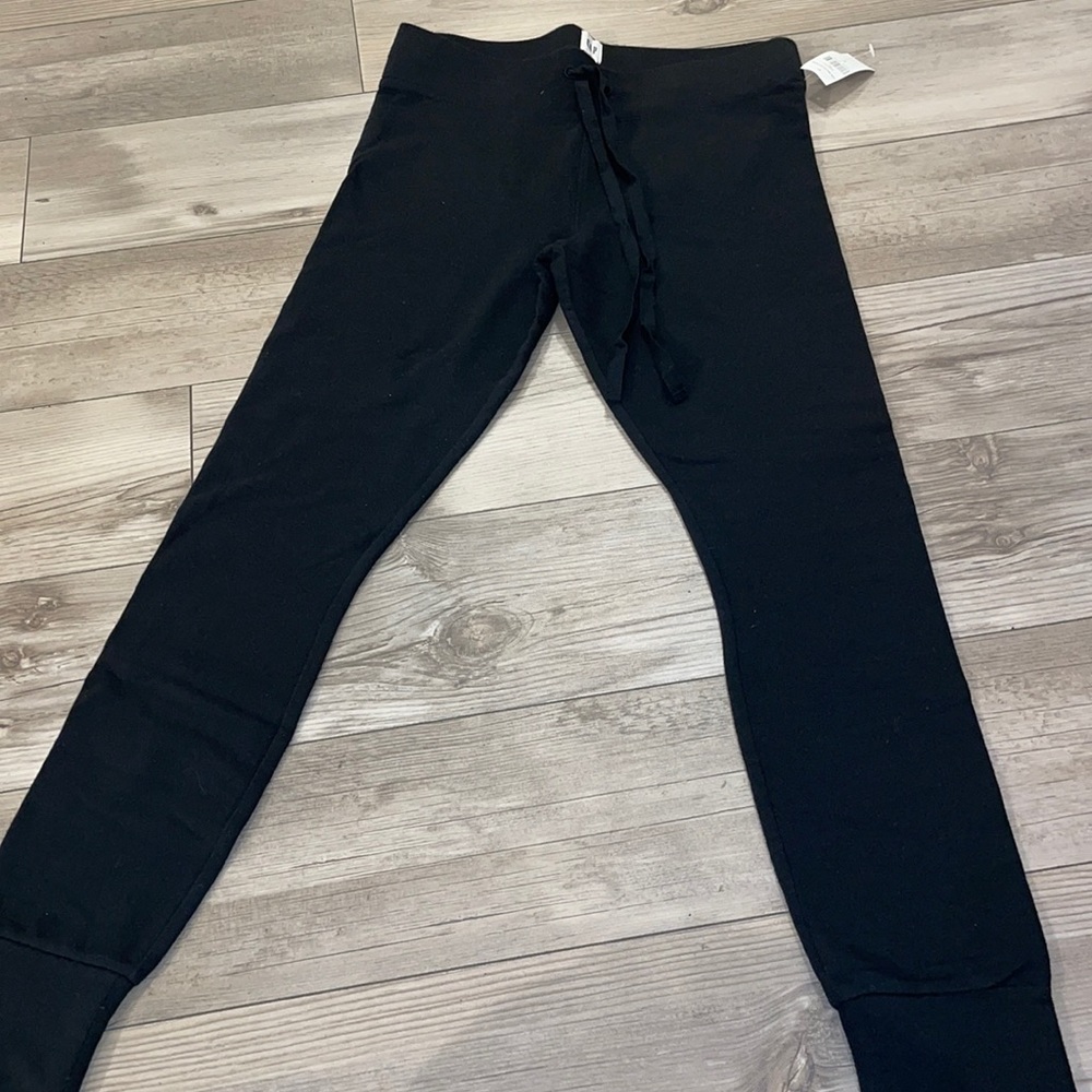 Brand new/ never worn GAP leggings joggers